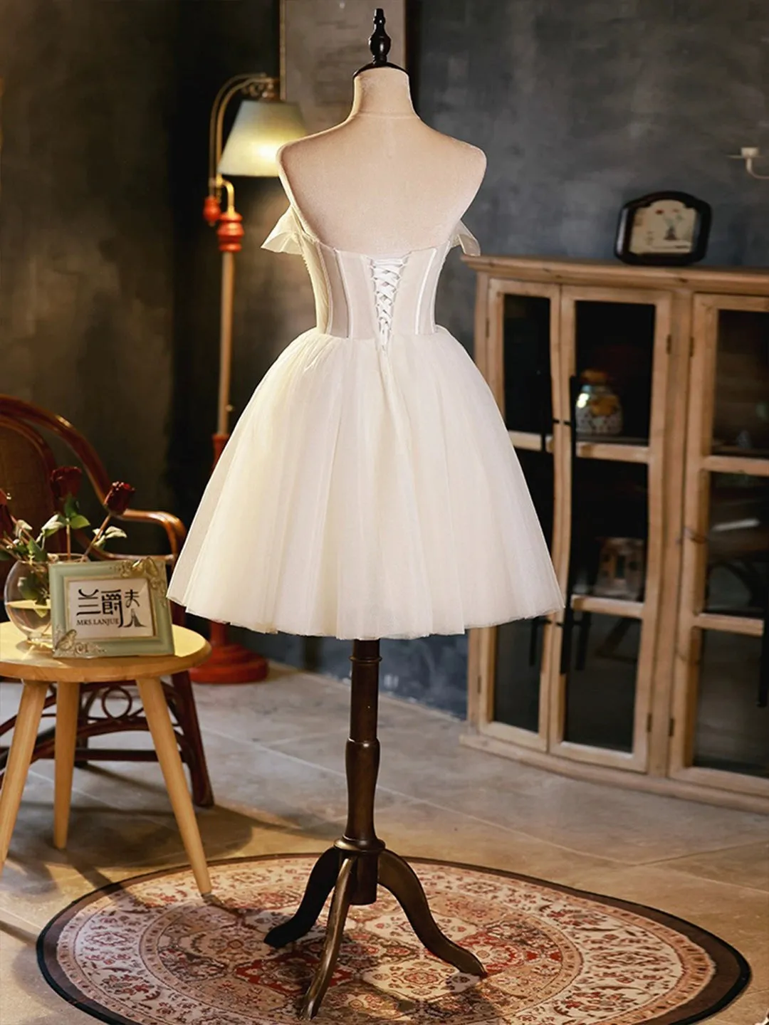 Light Champagne Strapless Tulle Short Prom Dress Beautiful A-Line Evening Party Dress