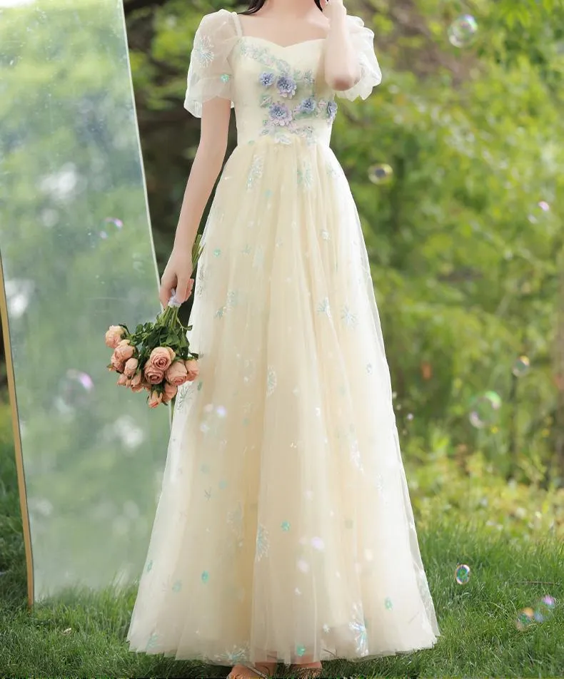 Retro Ethereal Embroidery Evening Dress