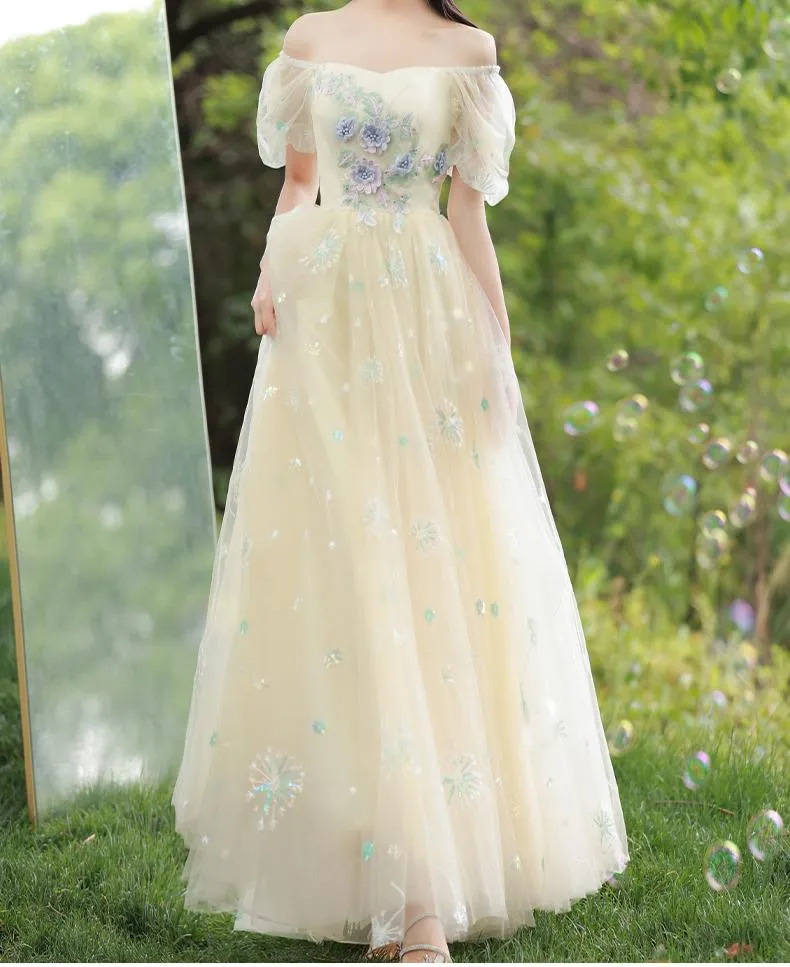 Retro Ethereal Embroidery Evening Dress