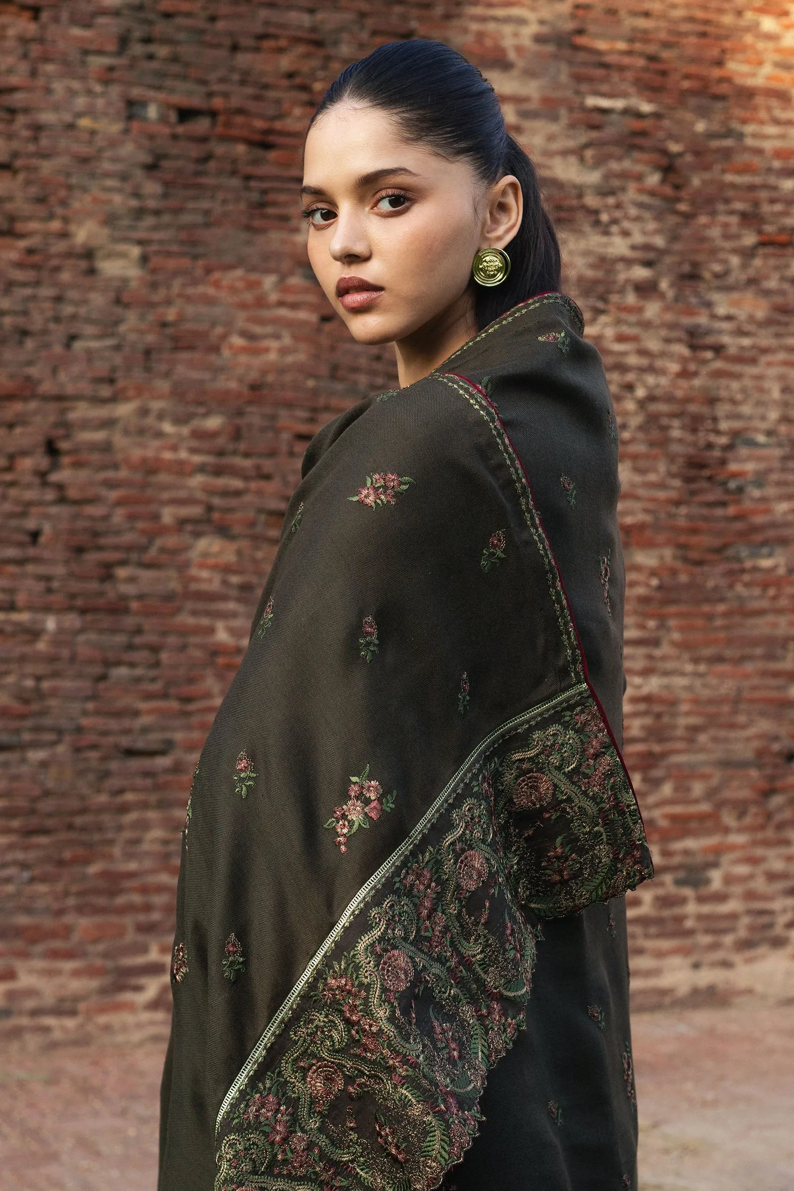 Zara Shahjahan Winter '24 – ZOHREH-D5