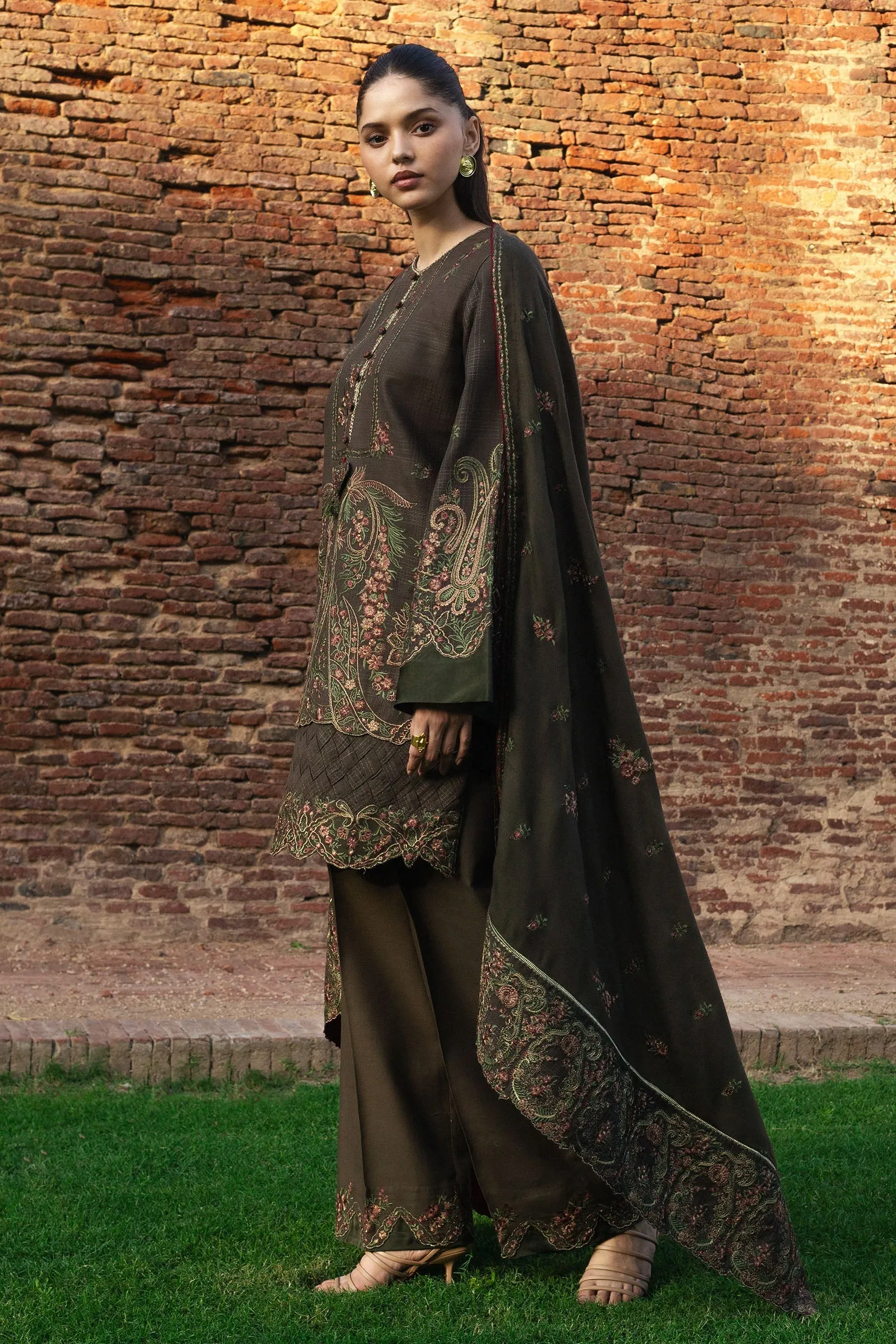 Zara Shahjahan Winter '24 – ZOHREH-D5