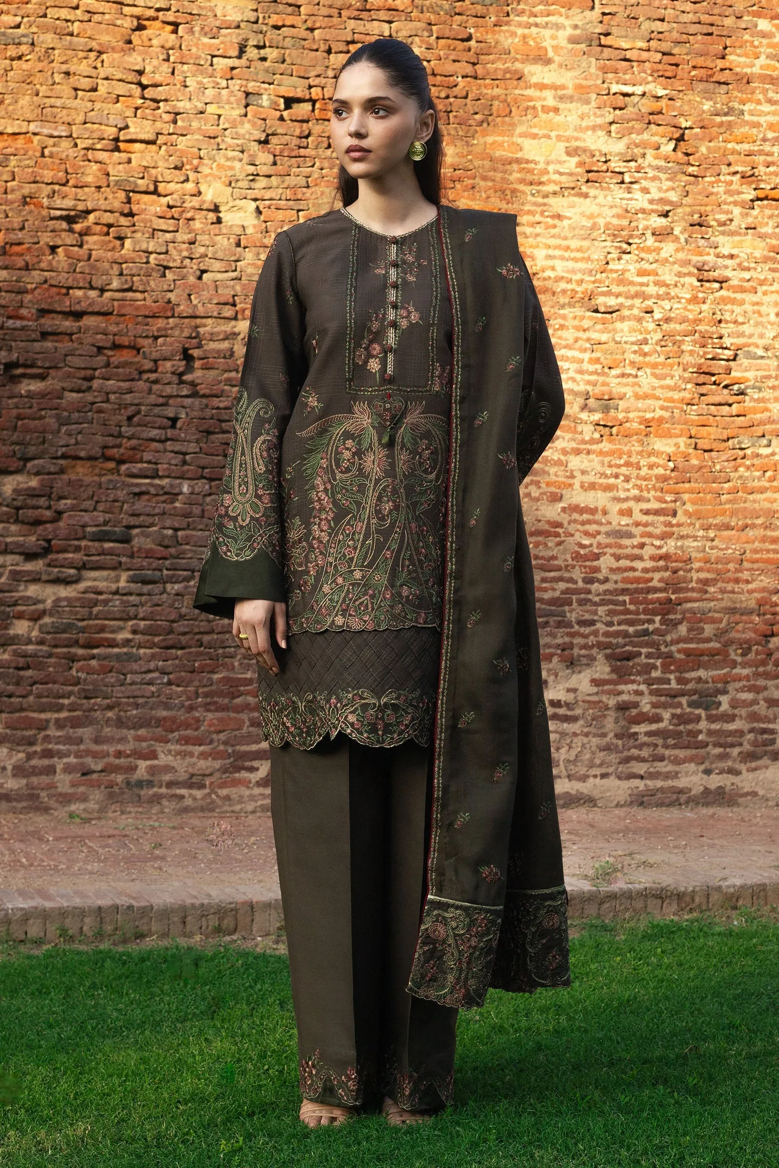 Zara Shahjahan Winter '24 – ZOHREH-D5